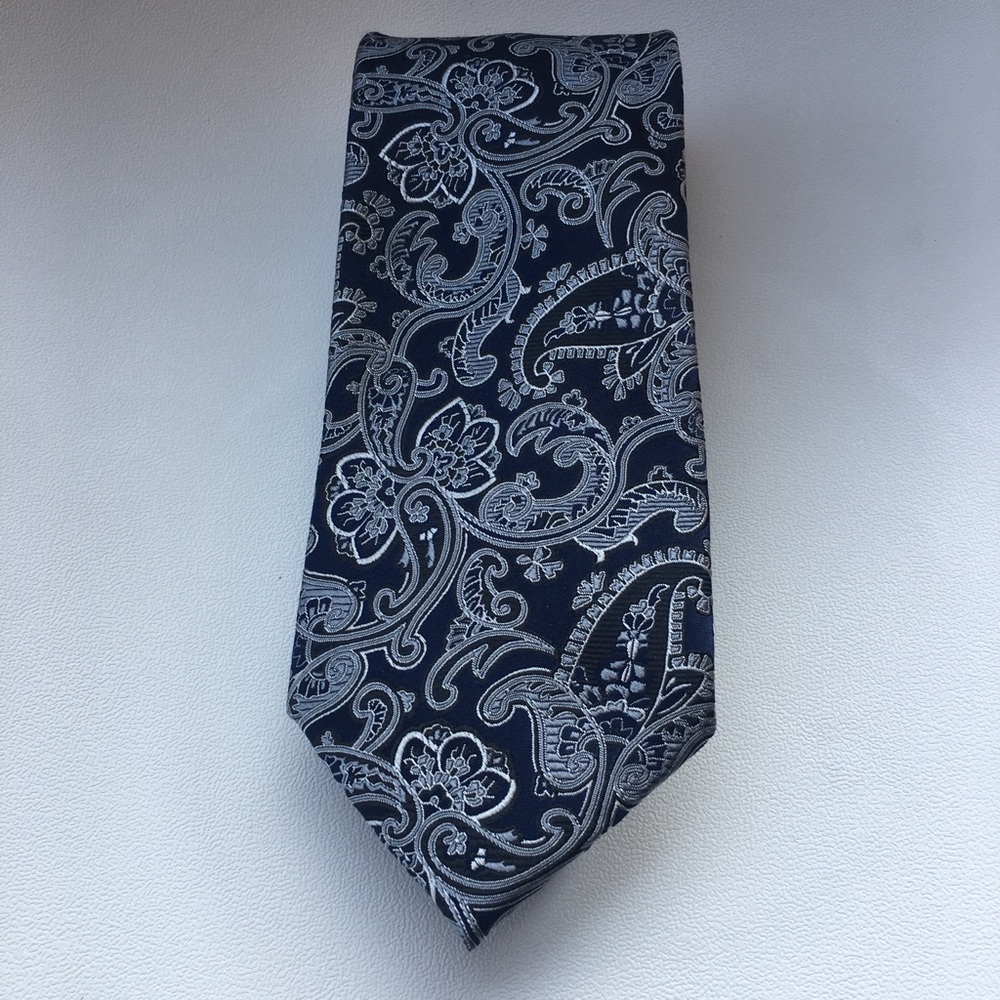 Tie
